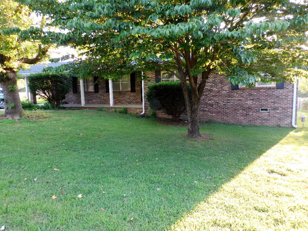 SEE MORE REAL ESTATE PHOTO'S AT BOTTOM OF PAGE!!